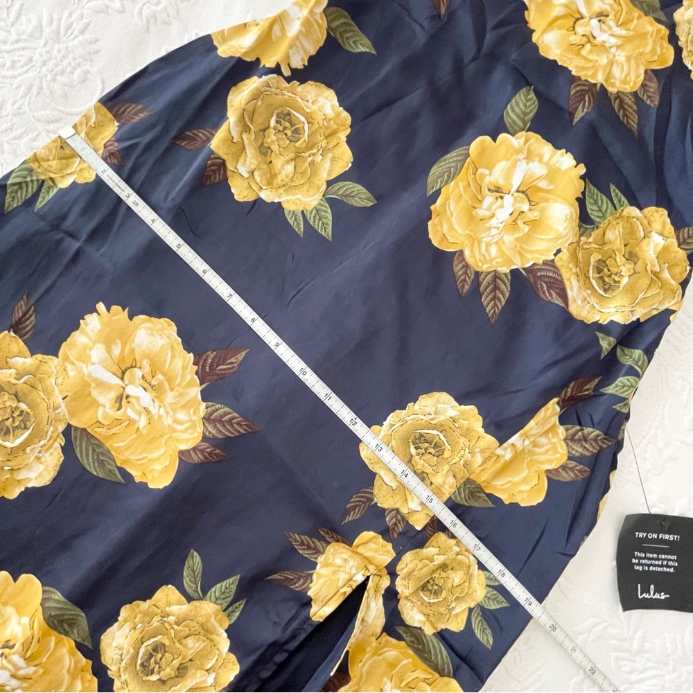 Lulus Sleek Blooms Navy Blue Floral Print Backless Cowl Maxi Dress Small - Picture 8 of 8